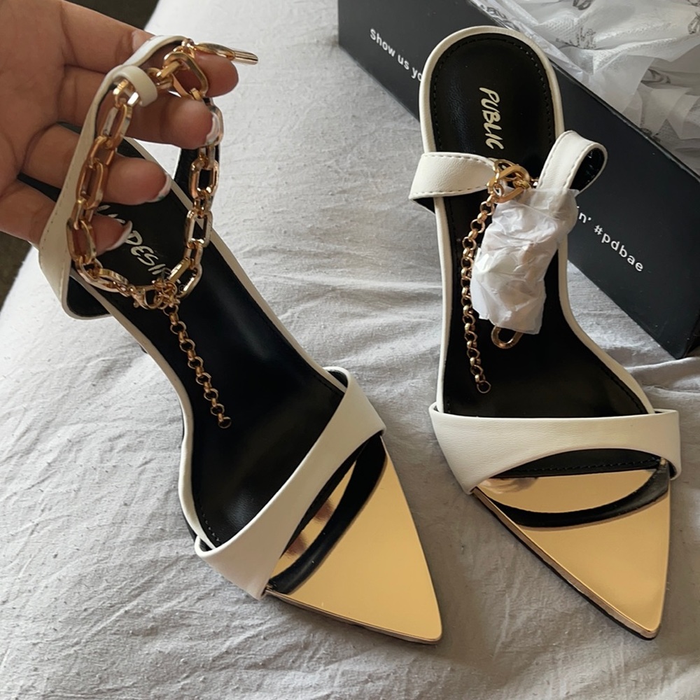 White Lock Chain Detail Anklet Strap Stiletto Heel
